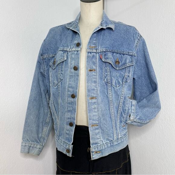 Vintage Levis Jean Denim Trucker Denim Jacket Light Wash - Picture 3 of 9